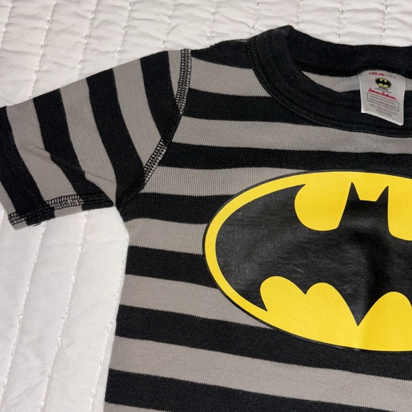 Hanna Andersson Batman shirt pajamas - Picture 4 of 10